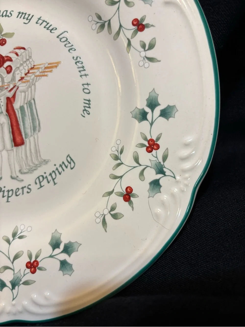 Pfaltzgraff Eleven Pipers Piping 8” Christmas Plate 12 Days of Christmas